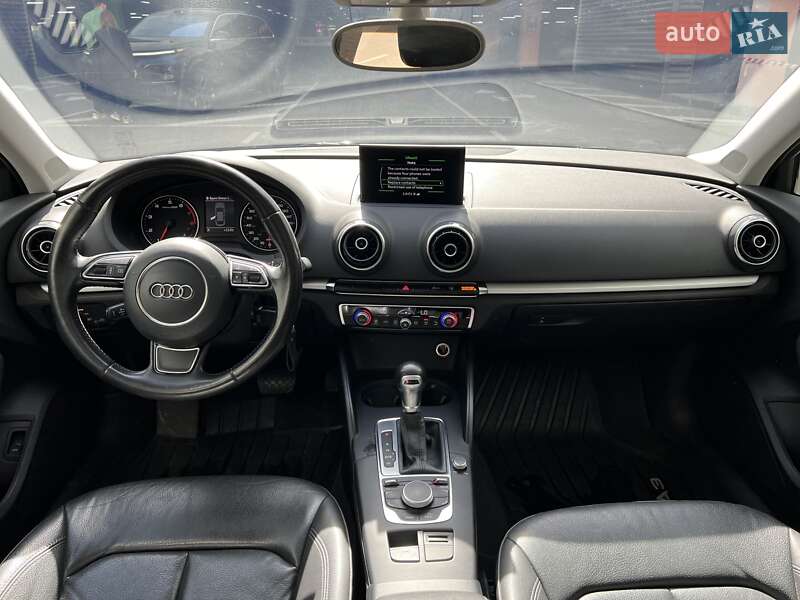 Седан Audi A3 2014 в Киеве