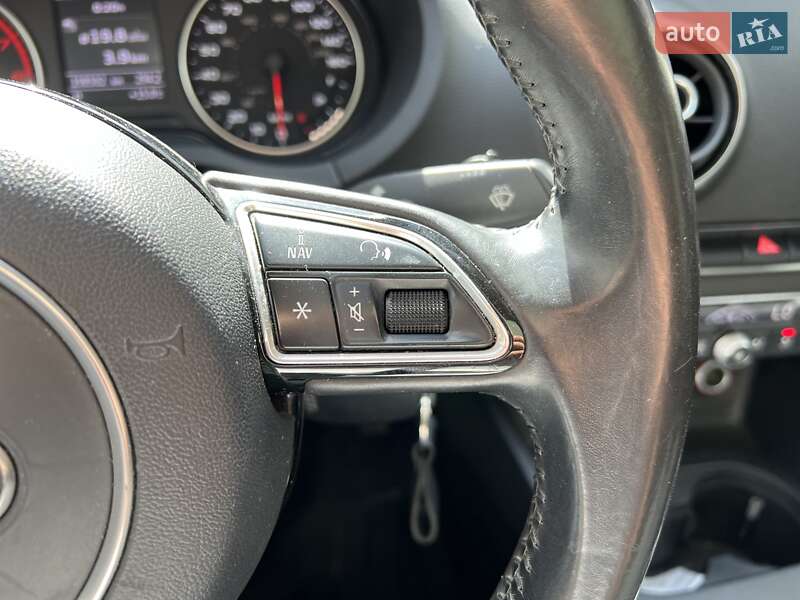 Седан Audi A3 2014 в Киеве
