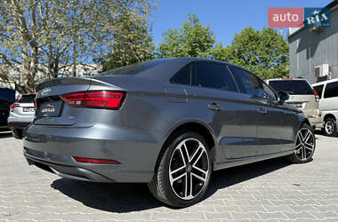 Седан Audi A3 2019 в 