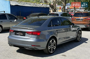 Седан Audi A3 2019 в 