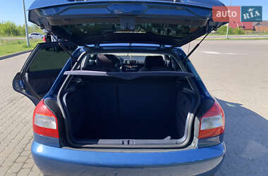 Хэтчбек Audi A3 2001 в 