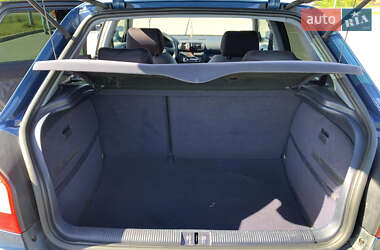 Хэтчбек Audi A3 2001 в 