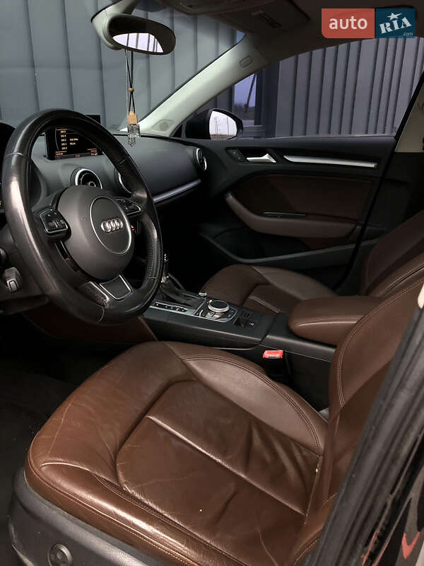 Седан Audi A3 2014 в Николаеве