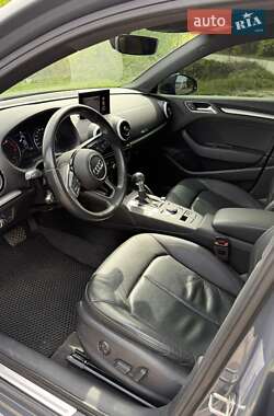 Седан Audi A3 2019 в 