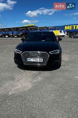 Хэтчбек Audi A3 2018 в Львове