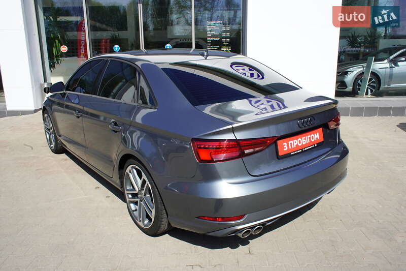 Седан Audi A3 2017 в Житомире