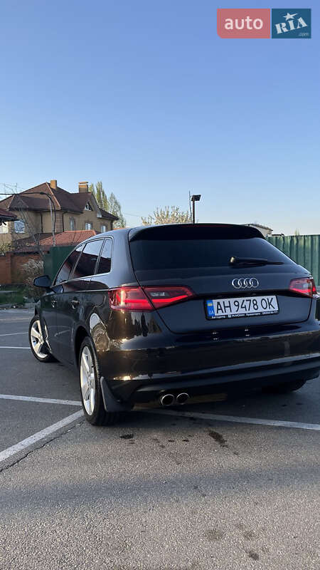 Хетчбек Audi A3 2015 в Бобрику