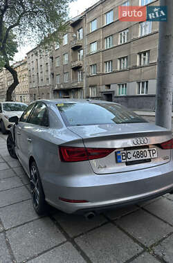 Седан Audi A3 2015 в Львові