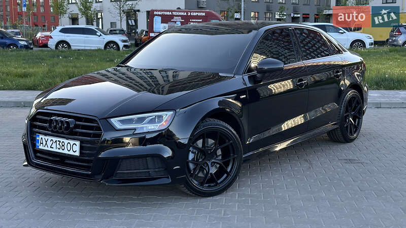 Седан Audi A3 2016 в 