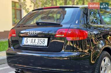 Хэтчбек Audi A3 2005 в 