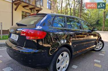 Хэтчбек Audi A3 2005 в 