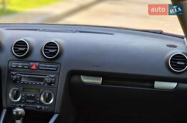 Хэтчбек Audi A3 2005 в 