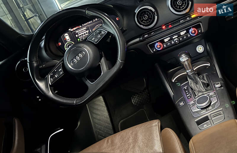 Хэтчбек Audi A3 2017 в Луцке