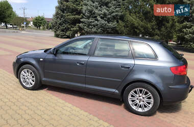 Хетчбек Audi A3 2006 в 
