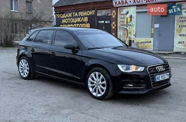Хетчбек Audi A3 2015 в Павлограді
