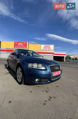 Хэтчбек Audi A3 2005 в 