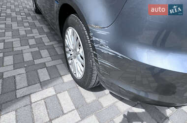 Хэтчбек Audi A3 2015 в 