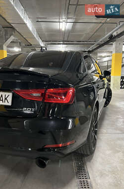Седан Audi A3 2014 в 