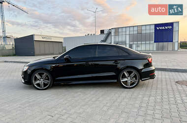 Седан Audi A3 2016 в 