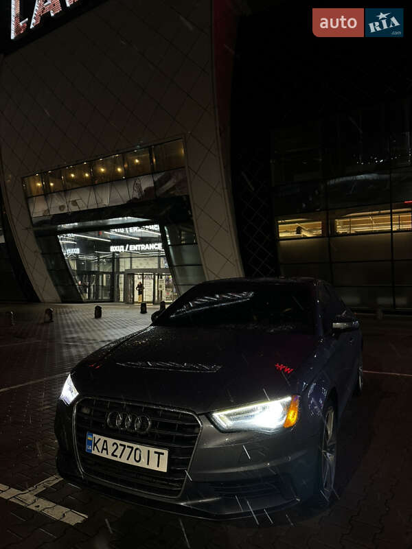 Седан Audi A3 2015 в Киеве