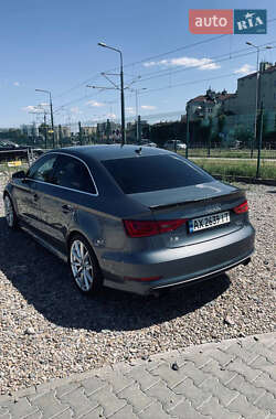Хэтчбек Audi A3 2016 в 