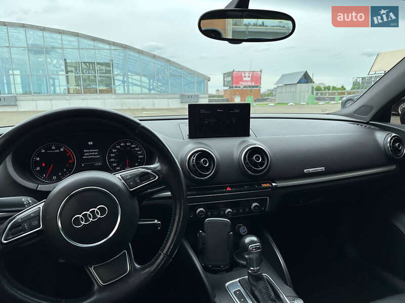 Седан Audi A3 2015 в Киеве