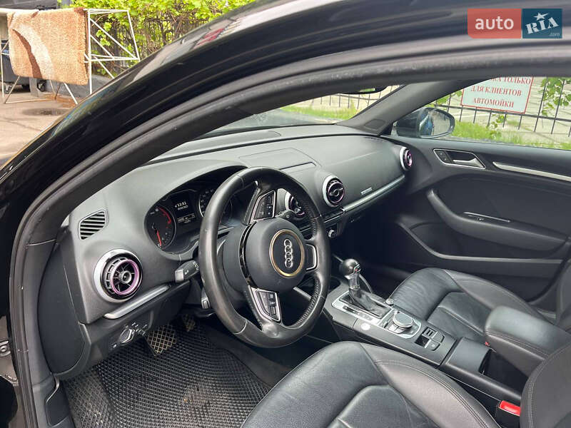 Седан Audi A3 2015 в Києві