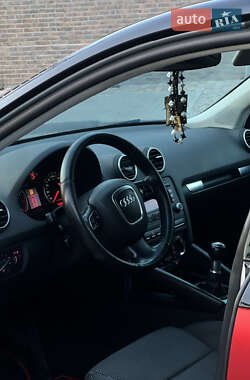 Хэтчбек Audi A3 2007 в 