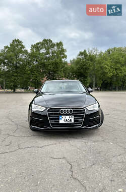 Седан Audi A3 2015 в 