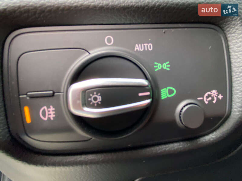 Седан Audi A3 2014 в Рівному