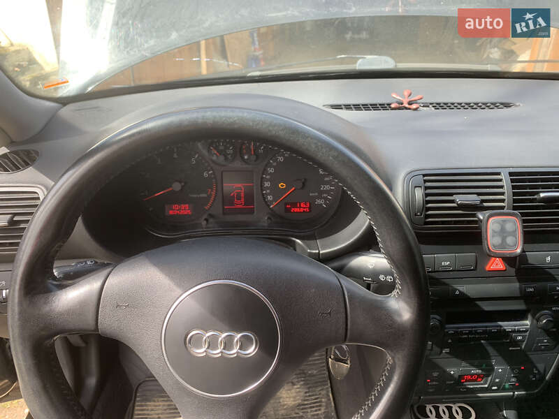 Хетчбек Audi A3 2002 в Верховині