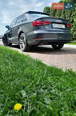 Седан Audi A3 2017 в 