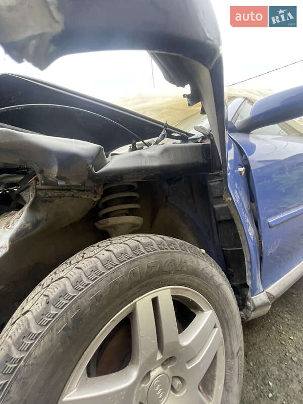 Хэтчбек Audi A3 2000 в Черновцах