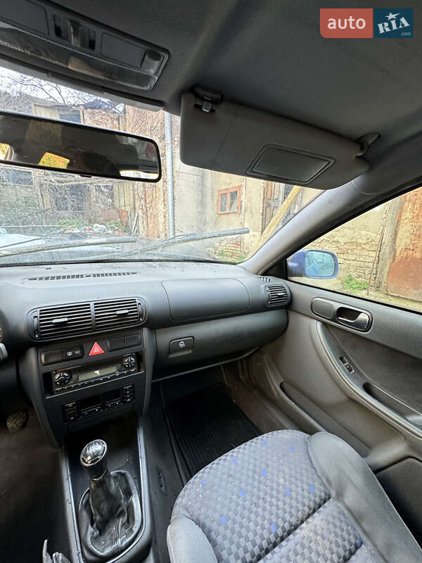 Хэтчбек Audi A3 2000 в Черновцах