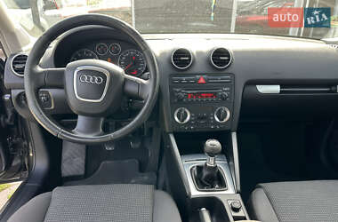 Хетчбек Audi A3 2006 в 