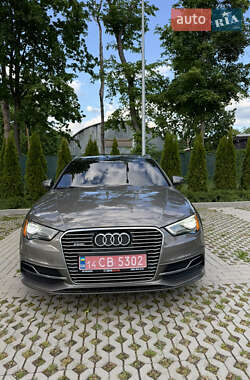 Хэтчбек Audi A3 2016 в 