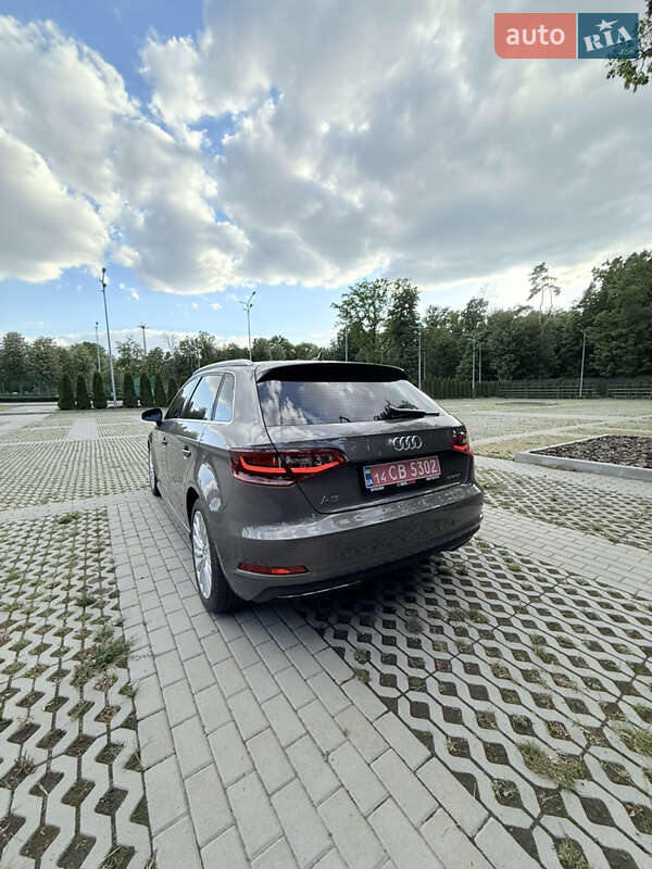 Хетчбек Audi A3 2016 в Харкові