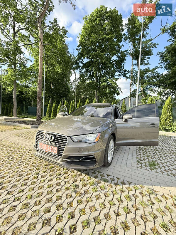 Хетчбек Audi A3 2016 в Харкові