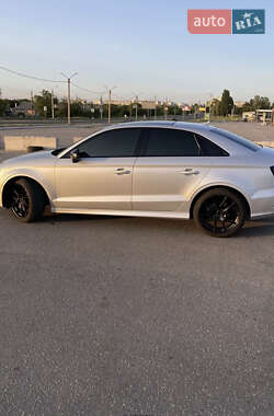Седан Audi A3 2014 в Харькове