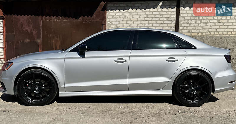 Седан Audi A3 2014 в 