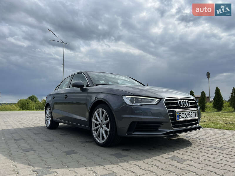 Седан Audi A3 2014 в Львове