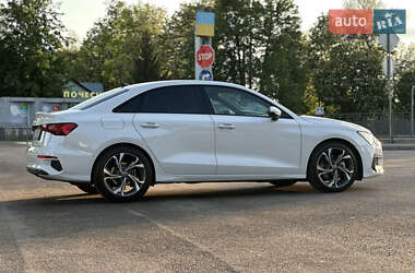 Седан Audi A3 2022 в 