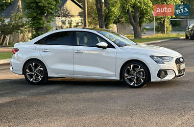 Седан Audi A3 2022 в 