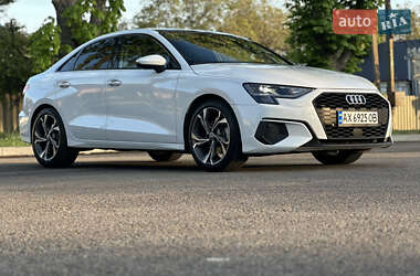 Седан Audi A3 2022 в 