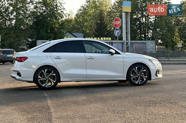 Седан Audi A3 2022 в 