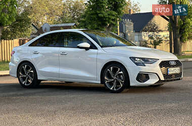 Седан Audi A3 2022 в 