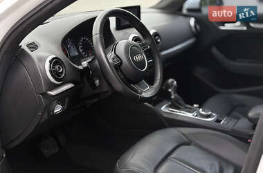 Седан Audi A3 2015 в 