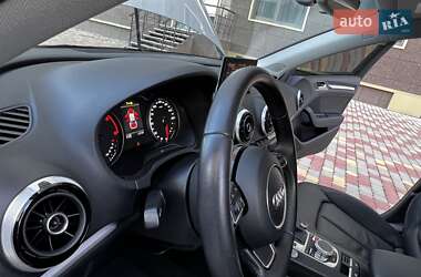 Седан Audi A3 2016 в 