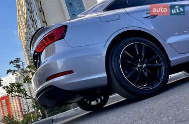Седан Audi A3 2016 в 