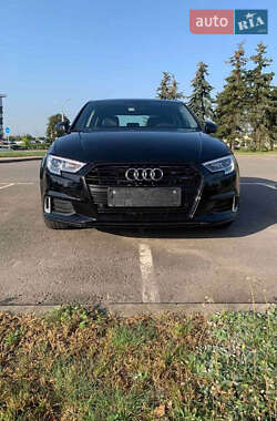 Хэтчбек Audi A3 2019 в 